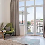 Westside Arthotel 312 Apartment 4*